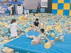 -超时空蹦床团建·VR潮玩运动娱乐·生日派对游乐园(金桥店)