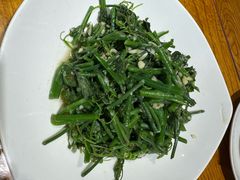 -蒙艾里民族传统菜蒙餐