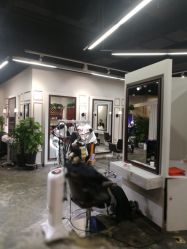 点击看大图 -愉己冥想·护发专门店