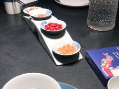 -凤凰湘语·海派湘菜(浦东旗舰店)