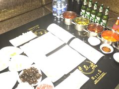 -唯爱KTV聚会餐厅(仙林东城汇店)