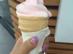 樱花甜筒-麦当劳(轻轨曹杨路店)
