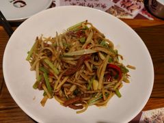 -黄泥岗·地道湖北菜(奥特莱斯店)