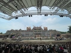 -七彩云南欢乐世界