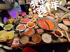 -萍姐火锅·公路夜市(武汉首店)