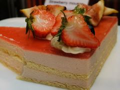 草莓慕斯-佛山皇冠假日酒店-西餐厅