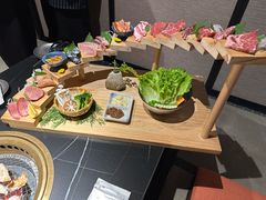 -山川小町·极番烧肉(新地假日广场店)