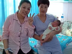 -爱月宝月嫂·育儿嫂(哈尔滨总店)