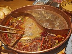 -洱火云南酸菜牛肉火锅(石景山当代商城店)
