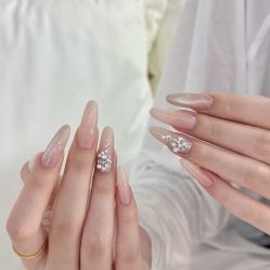 -自在·款式美甲美睫