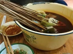 -拈签一笑黄牛肉辣卤串串