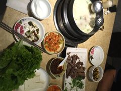 英子狗肉馆-英子补身汤(海兰路店)