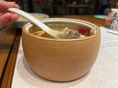 -蟹黄鱼·海派深夜面馆(巨鹿路店)