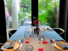 -弦月窗LUNETTE BY AMANDA(复兴路店)