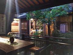 露天位-鱼桥巷·美学川菜