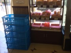 -红宝石·鲜奶小方·海派西点房(金杨店)
