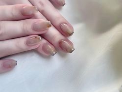 -悦指间美甲美睫