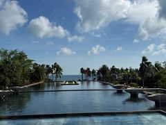 -亚龙湾喜来登·美景台大堂吧