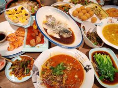 -有红鸡毛店·川菜(建设路店)