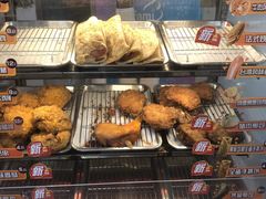 -全家便利店(襄阳南路店)