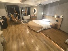 -闲隅江景艺术酒店(解放碑洪崖洞总店)