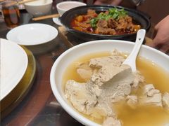 -土砂锅生态山庄·非遗砂锅雅鱼