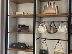 -东荟城名店仓