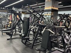 -VLines耀能运动24小时·月付制健身(京广桥店)