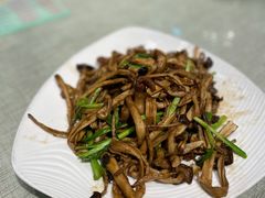 -鲜榨果汁·啤酒鱼(环岛河店)