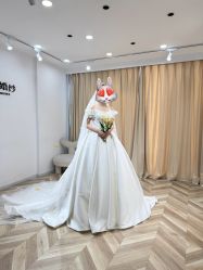 -予白婚纱礼服馆