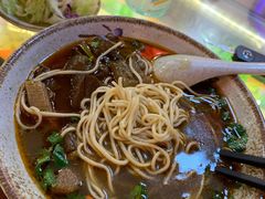 -金杨拉面王小吃面馆·牛三宝面·红烧牛肉粉