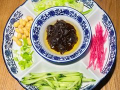 老北京炸酱面-咂摸(南锣鼓巷店)