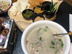 -丁里羊肉小镇(天鹅湖总店)