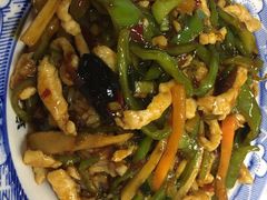 鱼香肉丝盖浇饭-粗茶淡饭(东关街店)