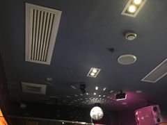 -好乐迪(张扬路八佰伴店)