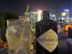 -池畔酒吧 WET Bar