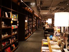-茑屋书店(天目里店)