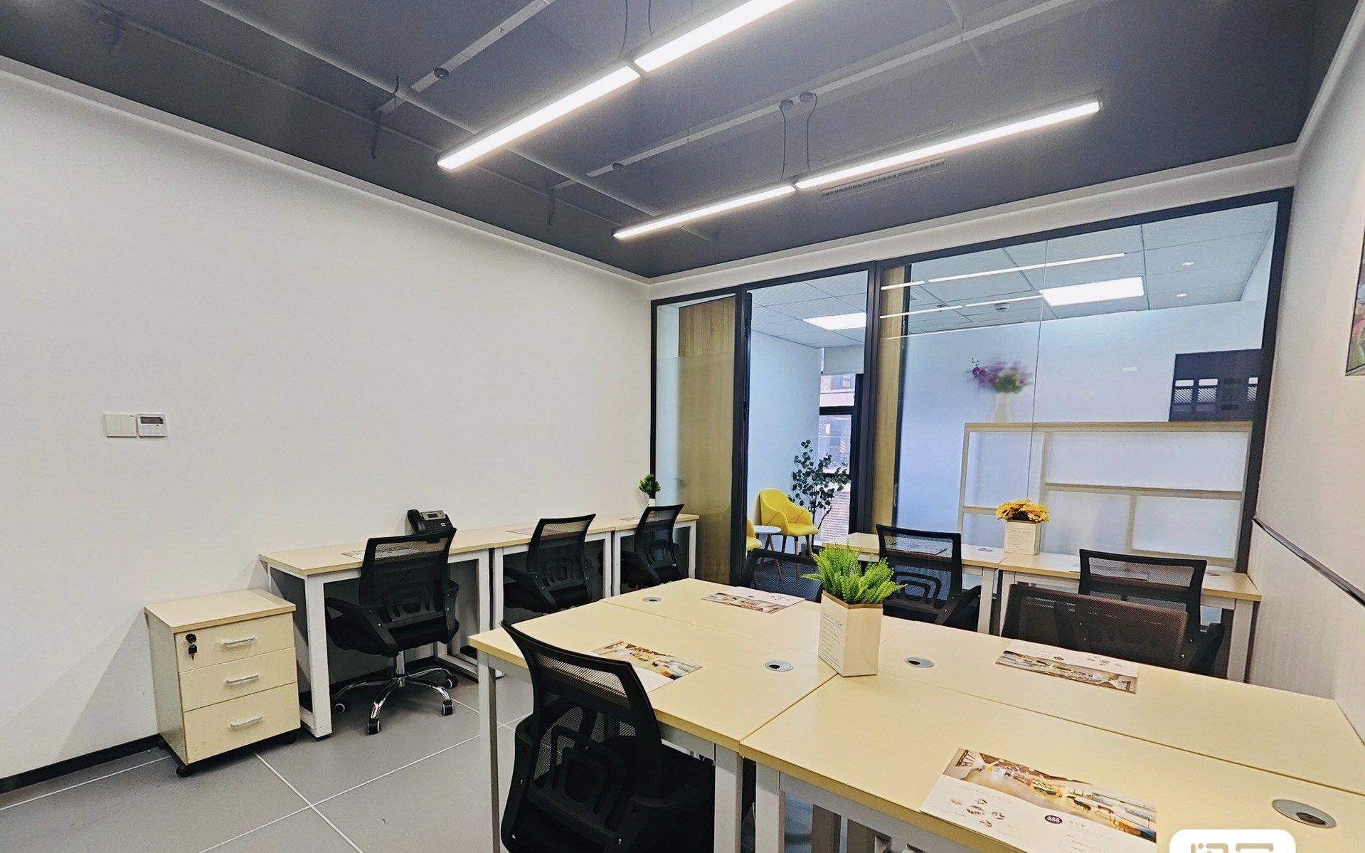 创业小工作室,可办公放货,拎包即可办公无