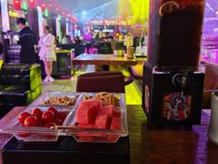 -喜鹊音乐酒馆(西街店)