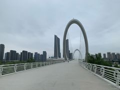 -南京眼步行桥