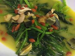 上汤菠菜-新白鹿餐厅(西湖银泰店)