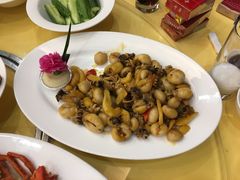 -山明水秀大饭店