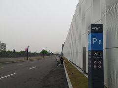 -万象城-停车场
