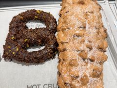 -HOT CRUSH趁热集合·现烤面包(上海环球港店)