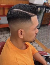 -东方先生国潮男士理发馆
