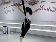 -Jumphai室内蹦极运动