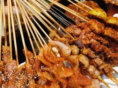 -卞二小串·鹤岗烧烤·坑烤(永定路店)