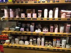 零售区-星巴克(广州动漫星城东区店)