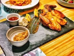 香草烤脆皮小春鸡-麦甜创意轻食餐厅(西康路店)