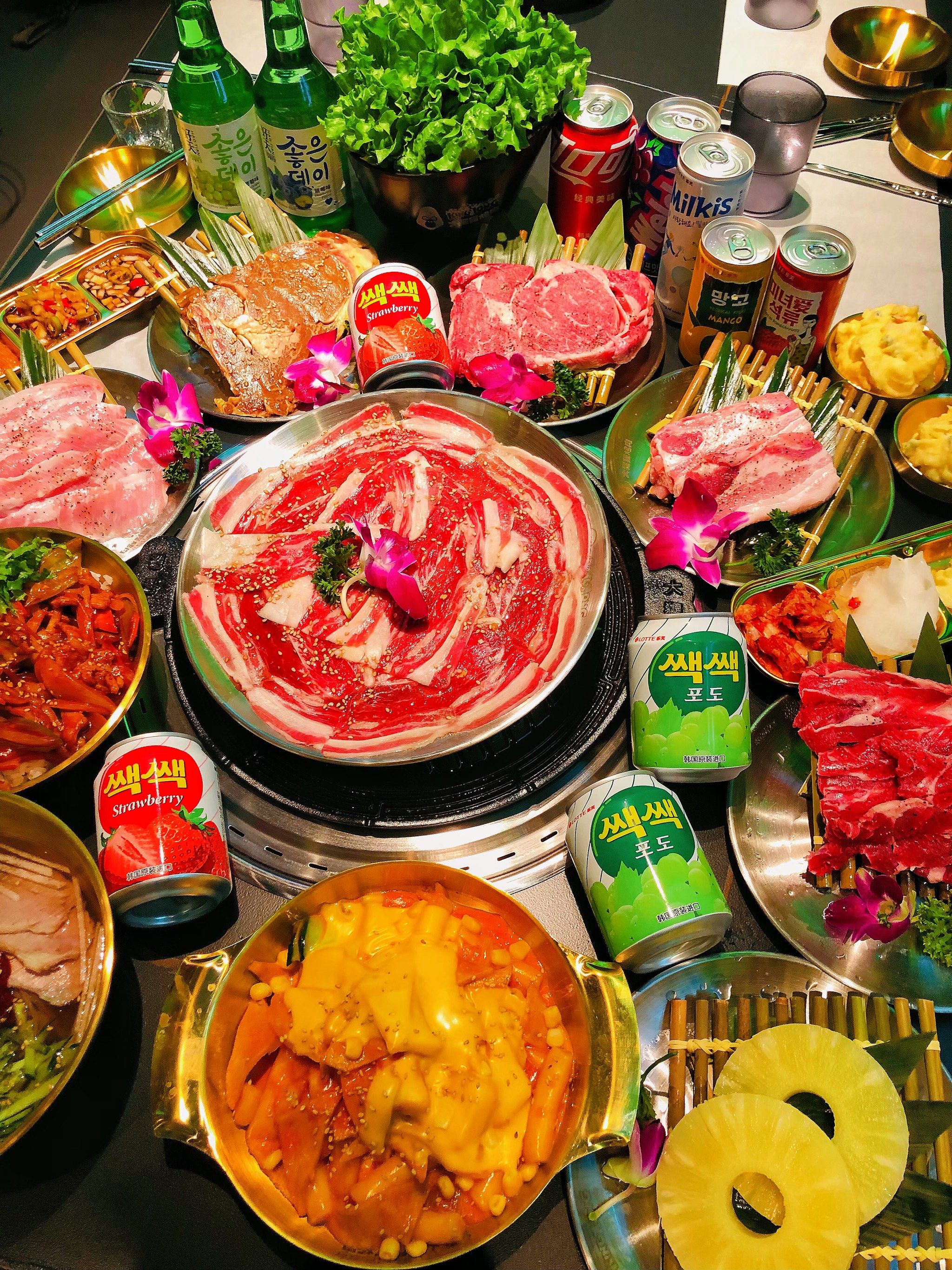 n和谐广场5楼,电影院旁边!
大猩猩烤肉新店开业啦!